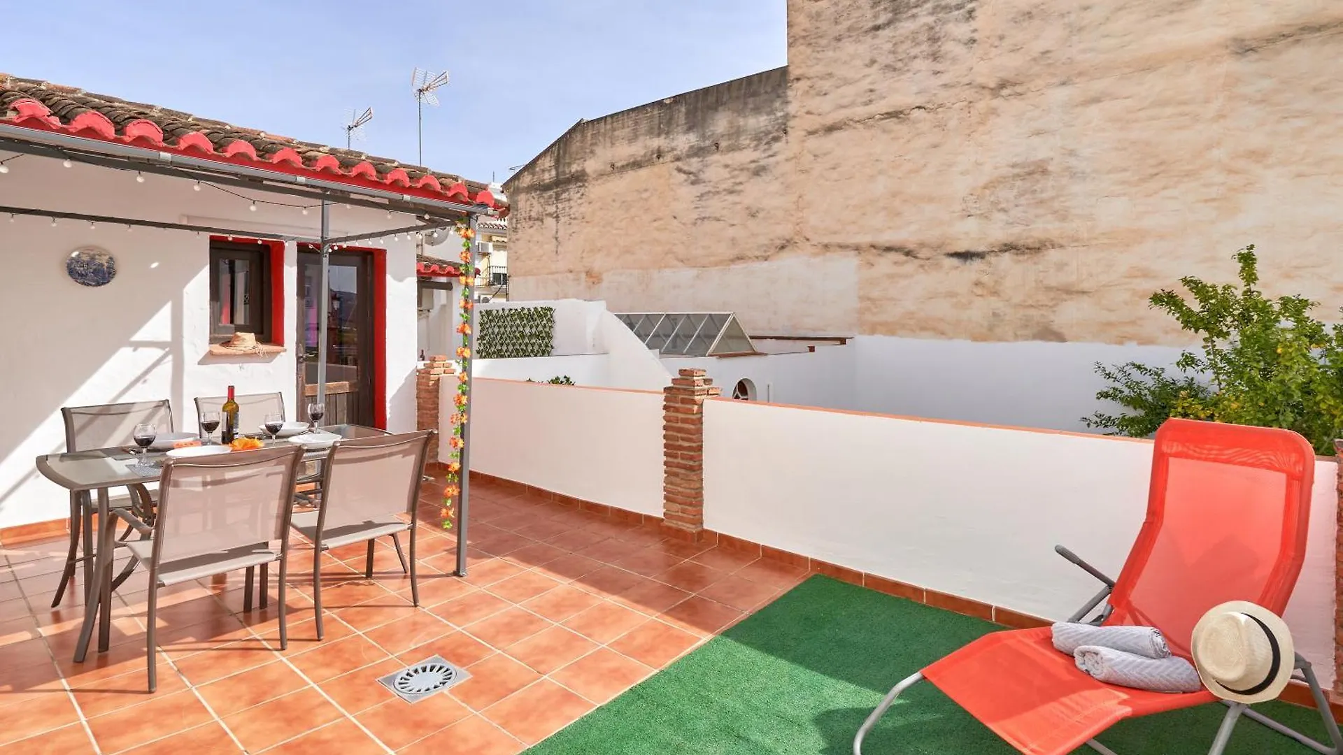 Estudio 1 D En El Centro De Nerja 0*,  Espanha